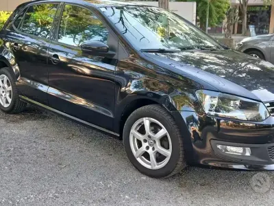 Käytetty VW Polo Comfortline 69 HP (50 kW) 2011 Musta Viistoperä