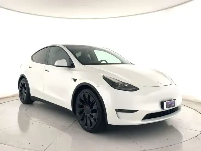 Usata Tesla Model Y Performance 155 kW (211 CV) 2023 Bianco perlato SUV