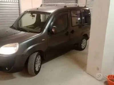 Usata Fiat Doblò 85 CV (62 kW) 2007 Grigio Monovolume