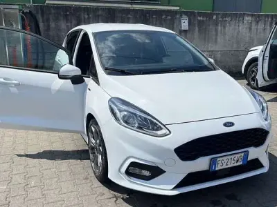 Usado Ford Fiesta ST-Line 86 HP (63 kW) 2019 Branco Citadino