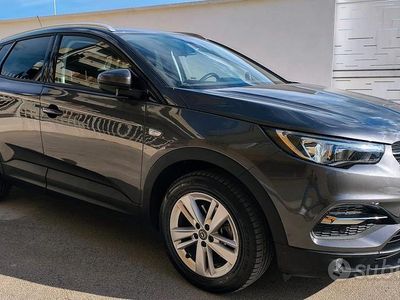 Usata Opel Grandland X Innovation 120 CV (88 kW) 2018 Grigio SUV
