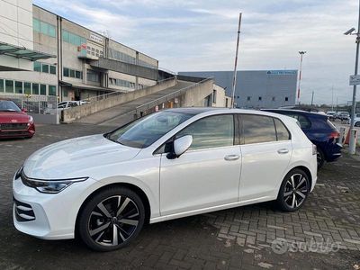 Occasion VW Golf VIII Style 150 ch (110 kW) 2024 Blanc Berline