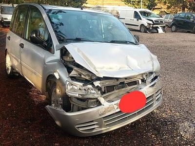 Begagnad Fiat Multipla 120 HK (88 kW) 2007 Minibuss