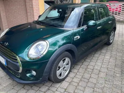 Usado Mini Cooper 95 HP (69 kW) 2015 Verde Citadino