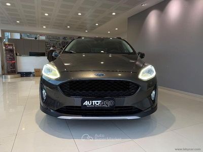 Usata Ford Fiesta Active 86 CV (63 kW) 2019 Grigio Utilitaria