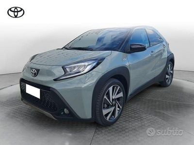 Usata Toyota Aygo X Lounge 72 CV (52 kW) 2024 Grigio SUV
