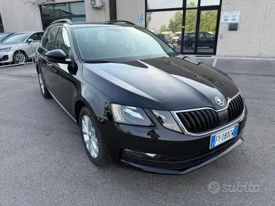 Usata Skoda Octavia Executive 116 CV (85 kW) 2019 Nero Station wagon