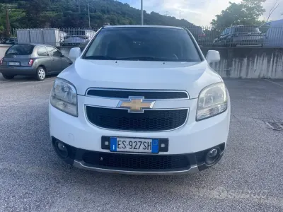 Usata Chevrolet Orlando 131 CV (96 kW) 2013 Bianco Monovolume