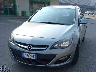 Usata Opel Astra Business 110 CV (80 kW) 2014 Grigio Station wagon
