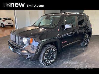 Usata Jeep Renegade Trailhawk 170 CV (125 kW) 2016 Nero SUV