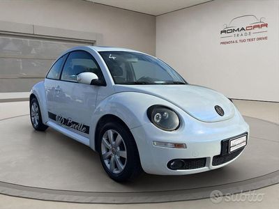 Begagnad VW New Beetle GTI 102 HK (75 kW) 2001 Vit Halvkombi