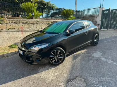 Usata Renault Mégane Coupé 110 CV (80 kW) 2010 Nero Coupé