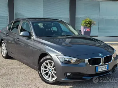 Usata BMW 318 143 CV (105 kW) 2014 Grigio Berlina