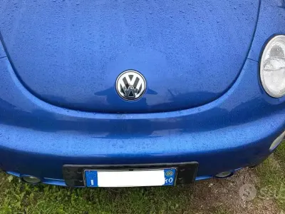 Usata VW New Beetle 90 CV (66 kW) 2000 Blu Utilitaria