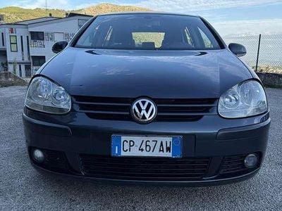 Usata VW Golf IV Comfortline 105 CV (77 kW) 2005 Berlina