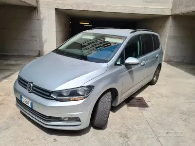 Usata VW Touran 110 CV (80 kW) 2016 Grigio Monovolume