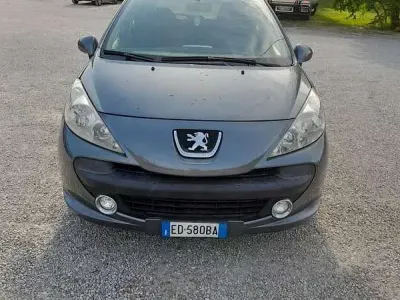 Begagnad Peugeot 207