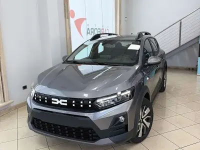 Nuova Dacia Sandero Expression 122 CV (89 kW) 2026 Grigio scisto Berlina