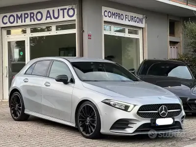 Usata Mercedes A180 Premium 116 CV (85 kW) 2019 Grigio Berlina