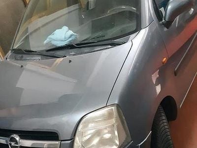 Usata Opel Agila 65 CV (47 kW) 2014 Grigio Utilitaria