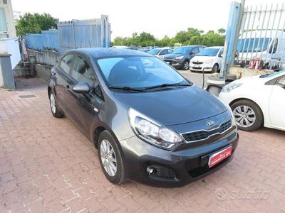 usata Kia Rio 1.1 CRDI EURO 6 *90.000 KM CERTIFICATI