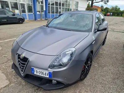 Usata Alfa Romeo Giulietta Quadrifoglio Verde 241 CV (177 kW) 2015 Other Utilitaria