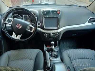Usata Fiat Freemont 140 CV (102 kW) 2011 Grigio SUV