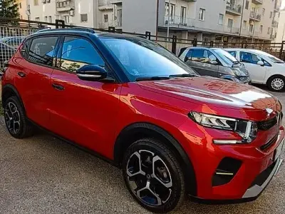 Usata Citroën C3 PureTech 101 CV (74 kW) 2025 Rosso SUV