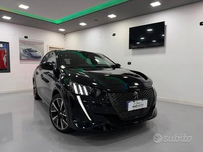 Usata Peugeot 208 GT 101 CV (74 kW) 2022 Nero Utilitaria