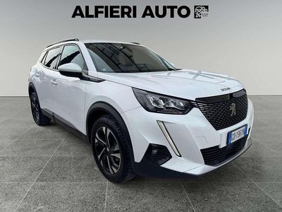 Usata Peugeot 2008 Allure 101 CV (74 kW) 2021 Bianco SUV
