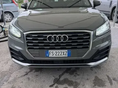 Usata Audi Q2 S-Line 116 CV (85 kW) 2018 Grigio SUV