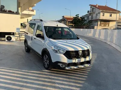 Usata Dacia Dokker 95 CV (69 kW) 2019 Bianco Monovolume