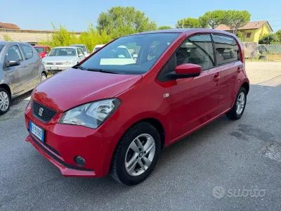Usata Seat Mii Chic 68 CV (50 kW) 2015 Rosso Utilitaria