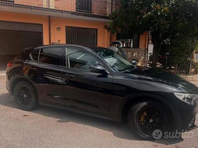 Usata Alfa Romeo Stelvio 179 CV (131 kW) 2017 Nero SUV
