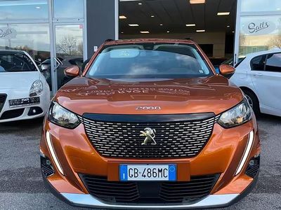 Usata Peugeot 2008 130 CV (95 kW) 2020 Arancione SUV
