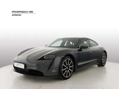 Usata Porsche Taycan 119 kW (163 CV) 2021 Grigio vulcano metallizzato Berlina