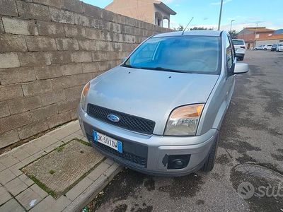 Usata Ford Fusion 2007 Grigio Utilitaria