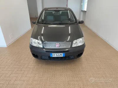Usata Fiat Punto Active 60 CV (44 kW) 2009 Grigio Utilitaria