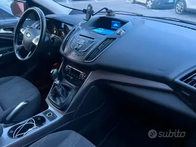 Occasion Ford Kuga 140 ch (102 kW) 2013 Noir SUV