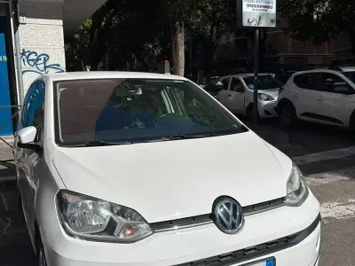 Usata VW up! 60 CV (44 kW) 2018 Bianco Utilitaria
