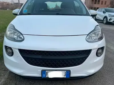 Usata Opel Adam 87 CV (63 kW) 2015 Bianco Utilitaria