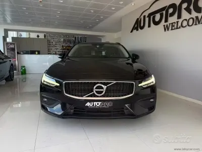 Usata Volvo V60 Business Edition 150 CV (110 kW) 2018 Nero Station wagon