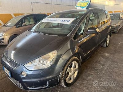 Usata Ford S-MAX Titanium 140 CV (102 kW) 2007 Grigio Monovolume