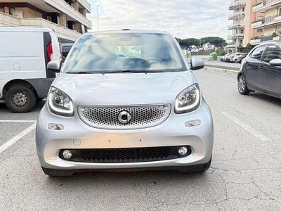 Begagnad Smart ForTwo Cabrio Prime 90 HK (66 kW) 2019 Silver Cab
