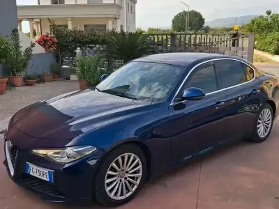 Brugt Alfa Romeo Giulia 150 HK (110 kW) 2017 Blå Sedan