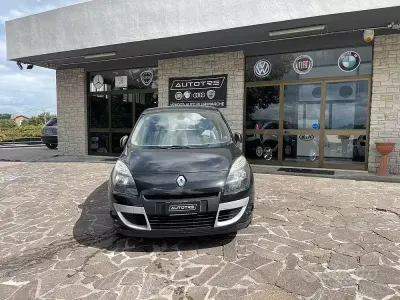 Usata Renault Scénic Luxe 110 CV (80 kW) 2010 Nero Monovolume
