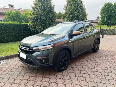 Usata Dacia Sandero Extreme 101 CV (74 kW) 2023 Verde Berlina