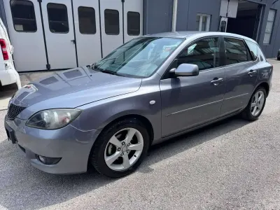 Usata Mazda 3 105 CV (77 kW) 2004 Grigio Berlina