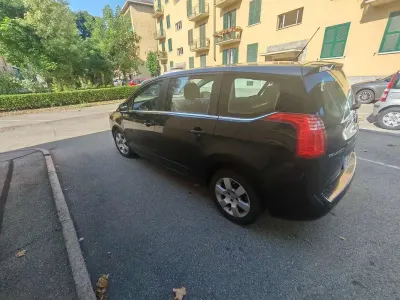 Usata Peugeot 5008