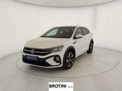 Usata VW Taigo R-line Plus 150 CV (110 kW) 2023 Bianco pastello SUV